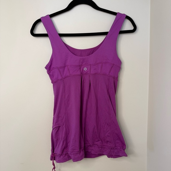 Lululemon Run: Chase Me Tank – Ultra Violet, Size 4, adjustable bottom strap - Picture 4 of 10